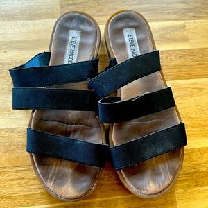 Steve Madden black sandals